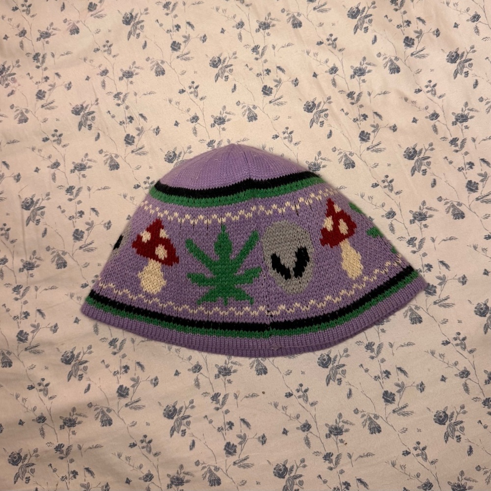 Hippie Mushrooms Bucket Hat